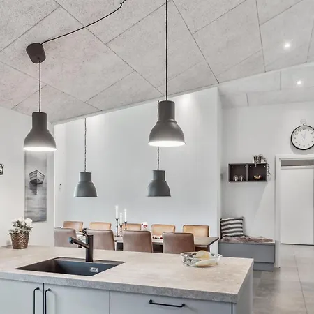 Clare - 100m From The Sea By Interhome Casa vacanze Sjolund