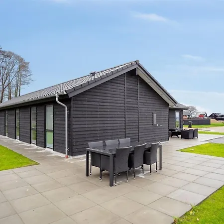 Clare - 100m From The Sea By Interhome