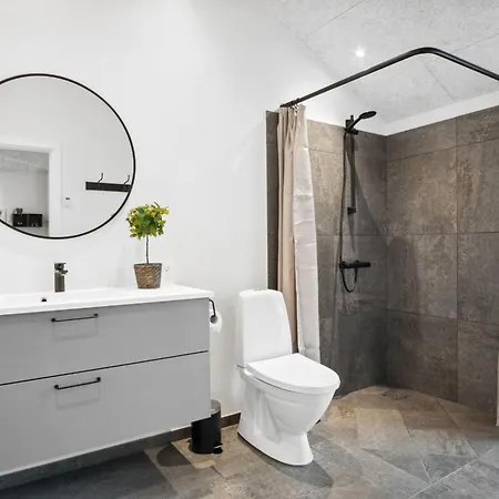 Clare - 100m From The Sea By Interhome * Sjolund